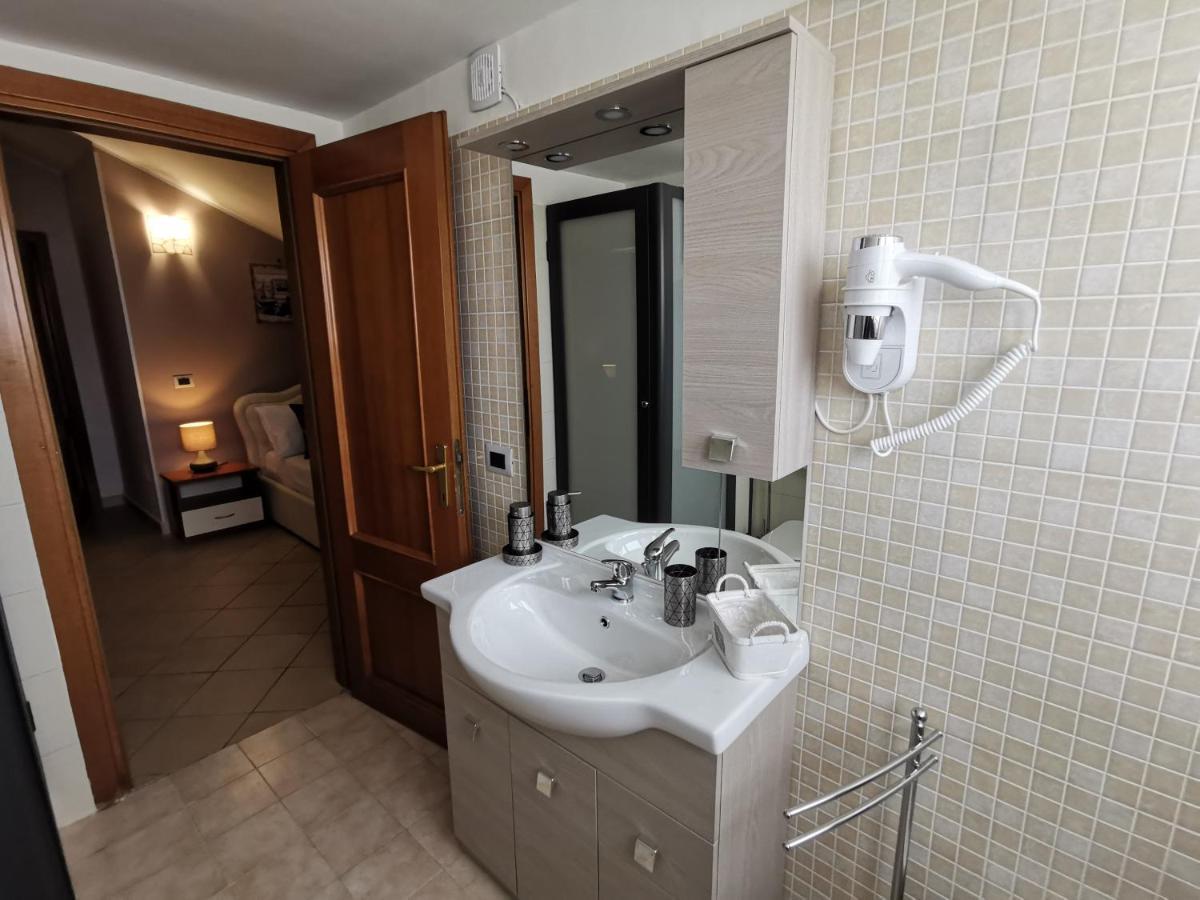 B&B Louise Санта-Марія-Капуа-Ветере Екстер'єр фото