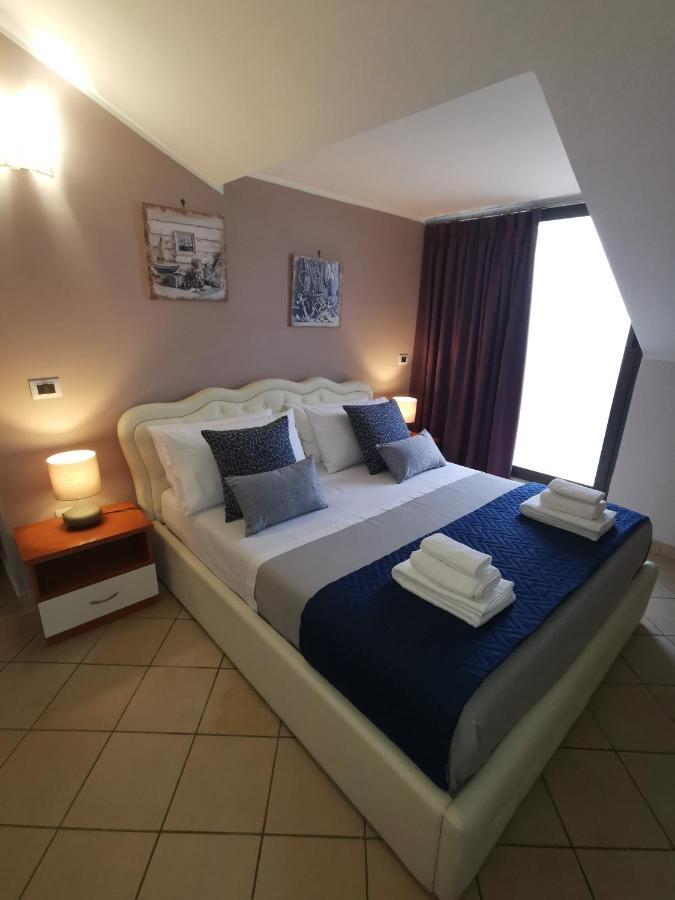 B&B Louise Санта-Марія-Капуа-Ветере Екстер'єр фото
