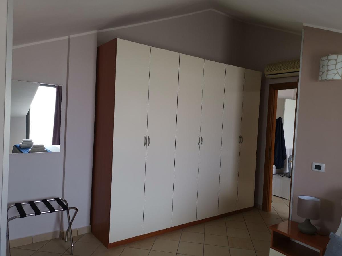 B&B Louise Санта-Марія-Капуа-Ветере Екстер'єр фото