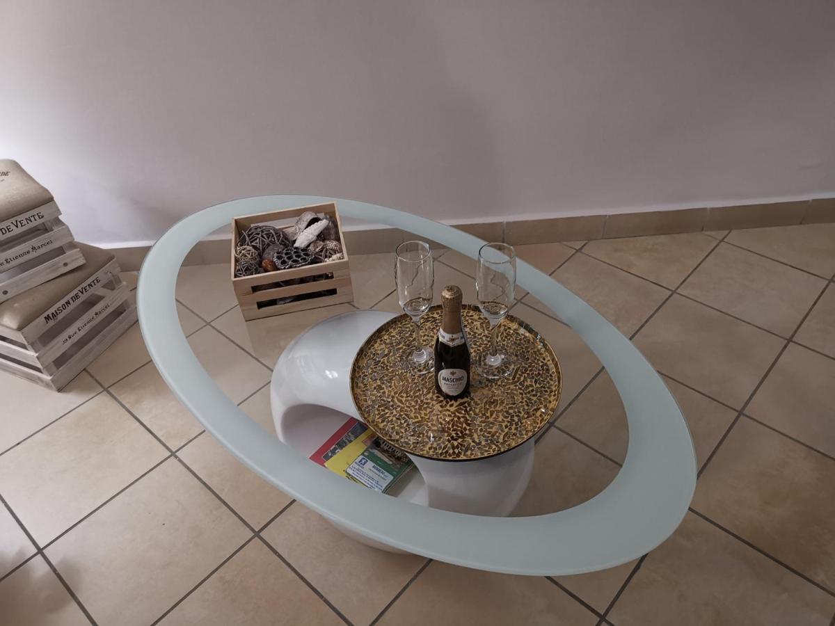 B&B Louise Санта-Марія-Капуа-Ветере Екстер'єр фото