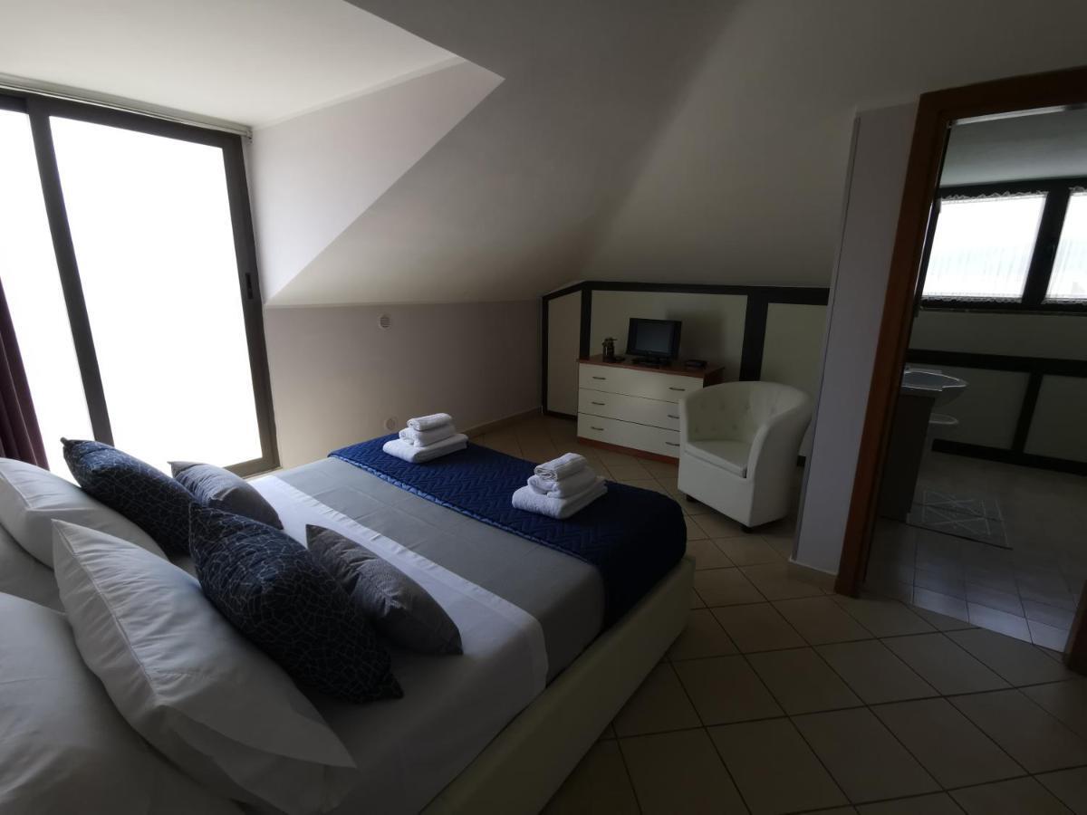B&B Louise Санта-Марія-Капуа-Ветере Екстер'єр фото