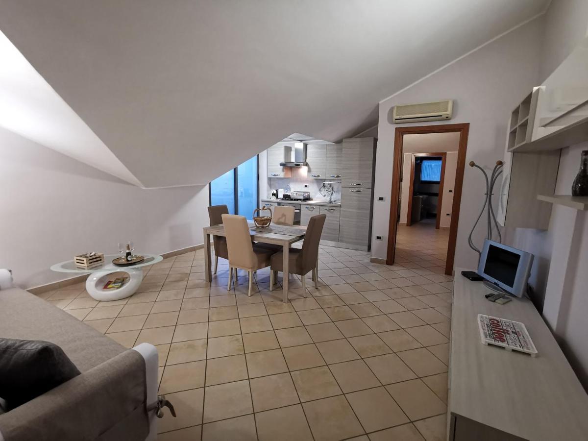 B&B Louise Санта-Марія-Капуа-Ветере Екстер'єр фото