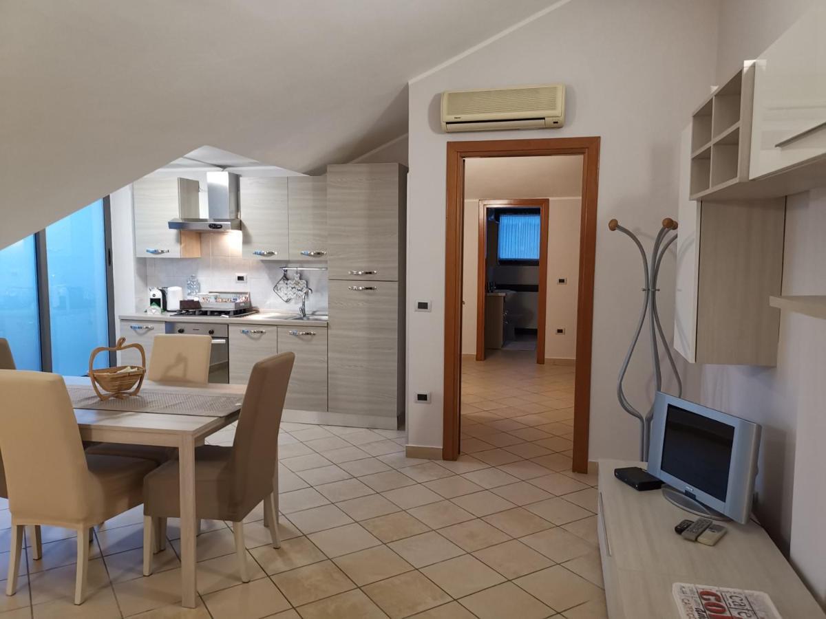 B&B Louise Санта-Марія-Капуа-Ветере Екстер'єр фото