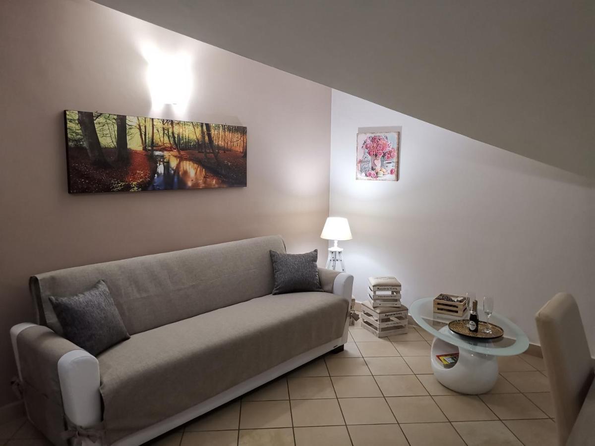 B&B Louise Санта-Марія-Капуа-Ветере Екстер'єр фото