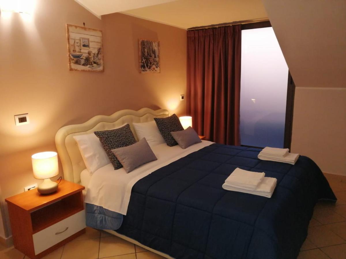 B&B Louise Санта-Марія-Капуа-Ветере Екстер'єр фото